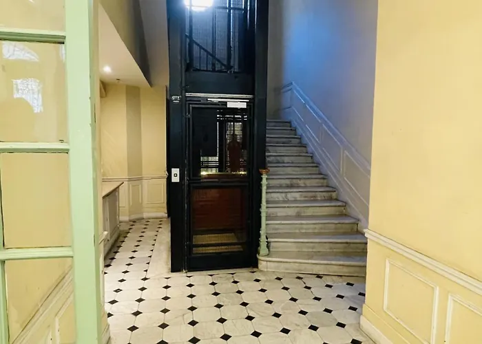 Duplex Elegant Au Coeur De * 니스