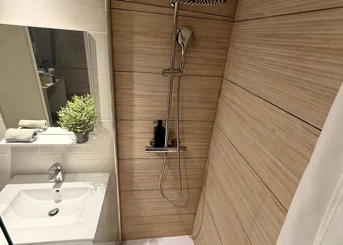Duplex Elegant Au Coeur De Διαμέρισμα *